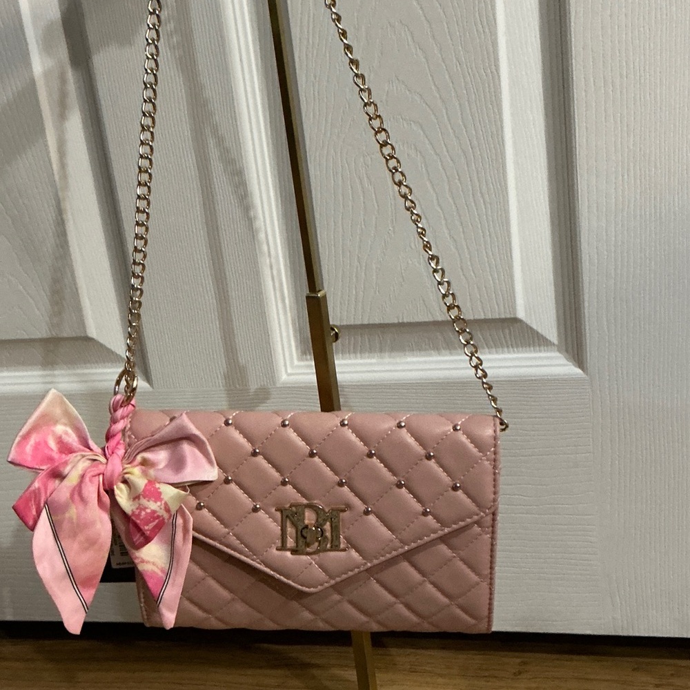 Badgley Mischka Pink Crossbody Bag with Diamond Quilting & Round Studs. NWTs - Picture 3 of 7